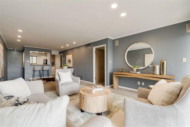 6000 N Brookline Avenue 62, Oklahoma City, OK 73112