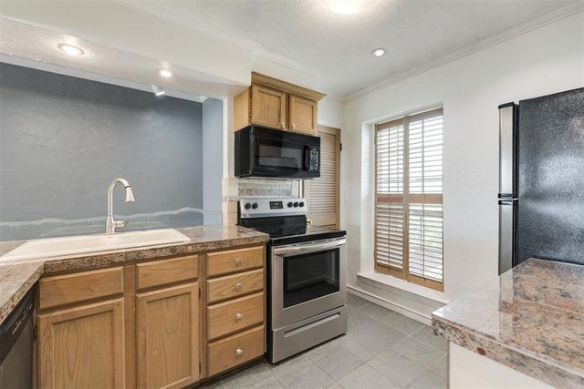 6000 N Brookline Avenue 62, Oklahoma City, OK 73112