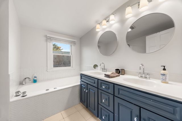 20 Silk St 2, Arlington, MA 02474
