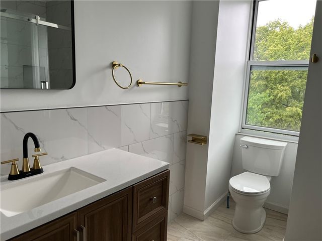 23 Oakland Sq 3, Oakland, PA 15213
