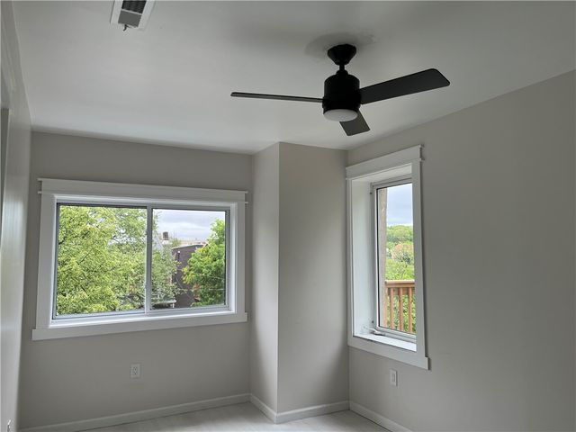 23 Oakland Sq 3, Oakland, PA 15213