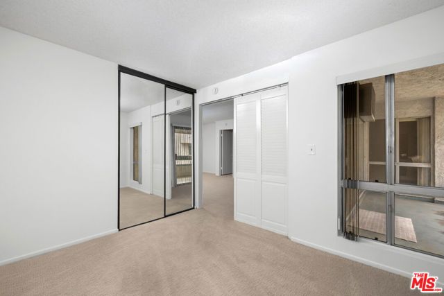 355 S Los Robles Avenue 210, Pasadena, CA 91101
