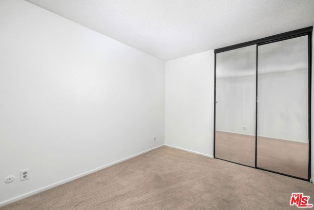 355 S Los Robles Avenue 210, Pasadena, CA 91101