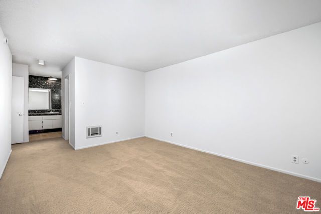 355 S Los Robles Avenue 210, Pasadena, CA 91101