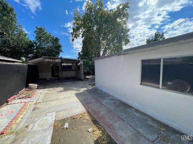 931 Texas Street, Bakersfield, CA 93307
