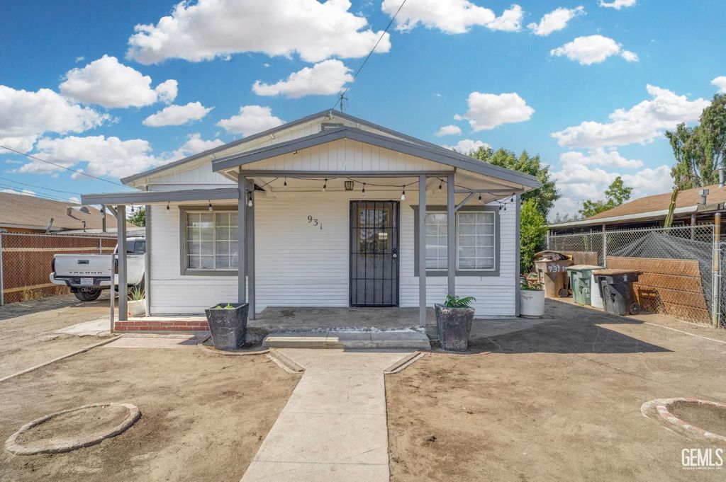 931 Texas Street, Bakersfield, CA 93307