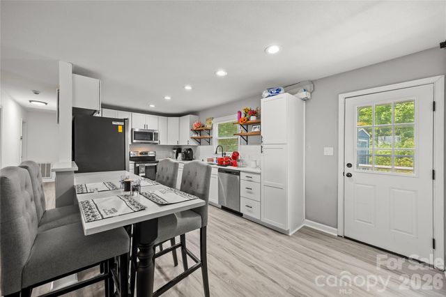 1345 Old Salisbury Road, Statesville, NC 28625