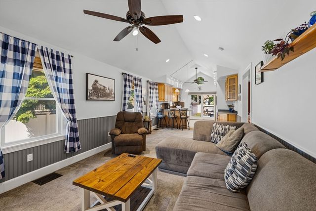 55 Winthrop Ave, Beverly, MA 01915