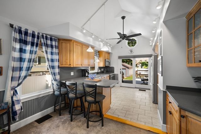 55 Winthrop Ave, Beverly, MA 01915