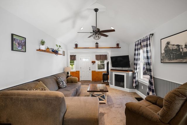 55 Winthrop Ave, Beverly, MA 01915