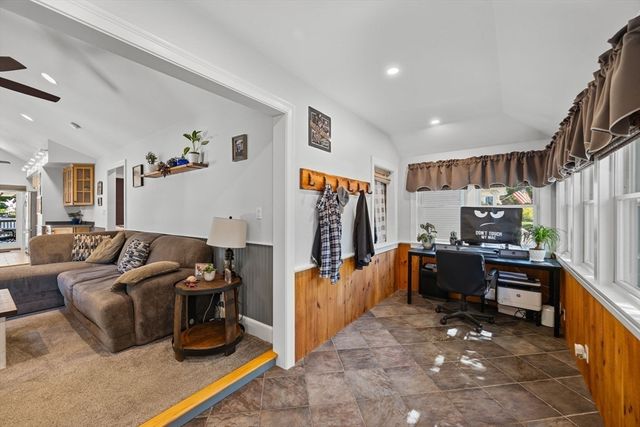 55 Winthrop Ave, Beverly, MA 01915