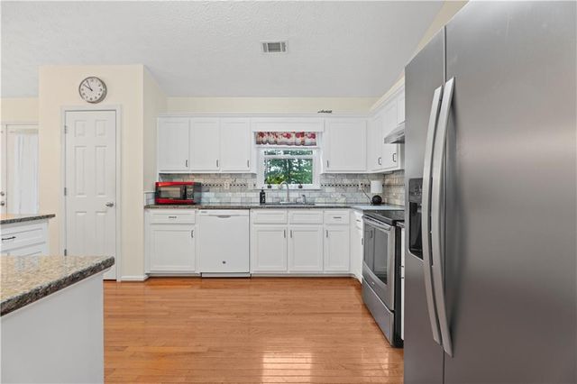 3737 Victoria Drive, Buford, GA 30519