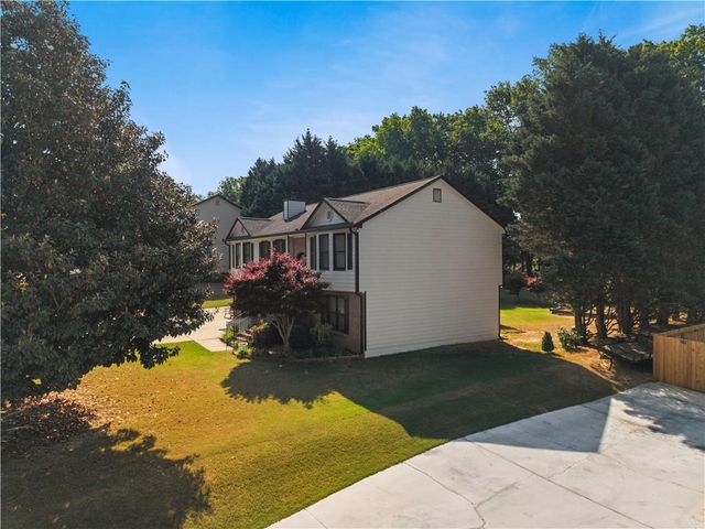3737 Victoria Drive, Buford, GA 30519