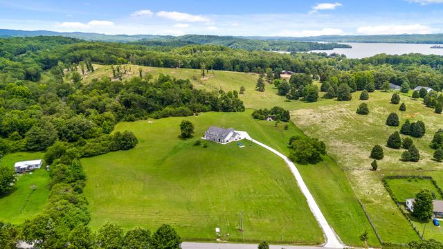 419 Pin Hook Road, Spring City, TN 37381