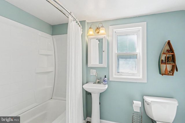 3613 LISBURN RD, Mechanicsburg, PA 17055
