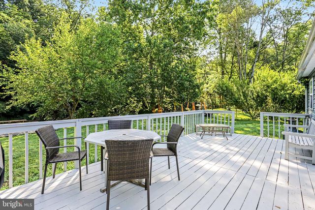 3613 LISBURN RD, Mechanicsburg, PA 17055