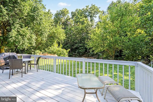 3613 LISBURN RD, Mechanicsburg, PA 17055