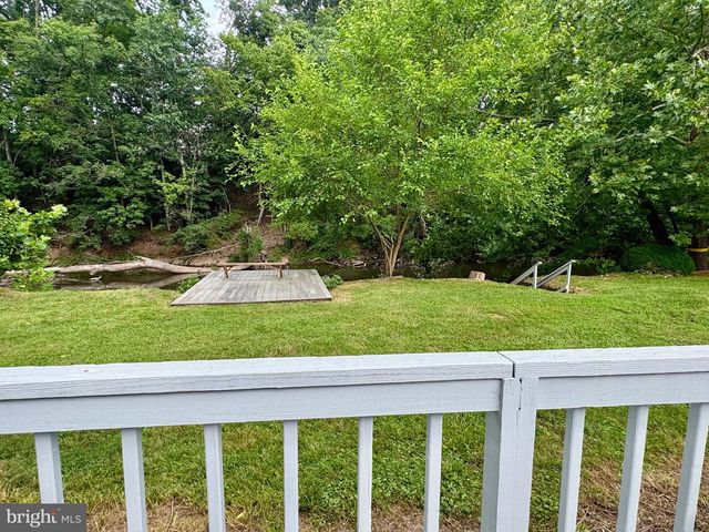 3613 LISBURN RD, Mechanicsburg, PA 17055