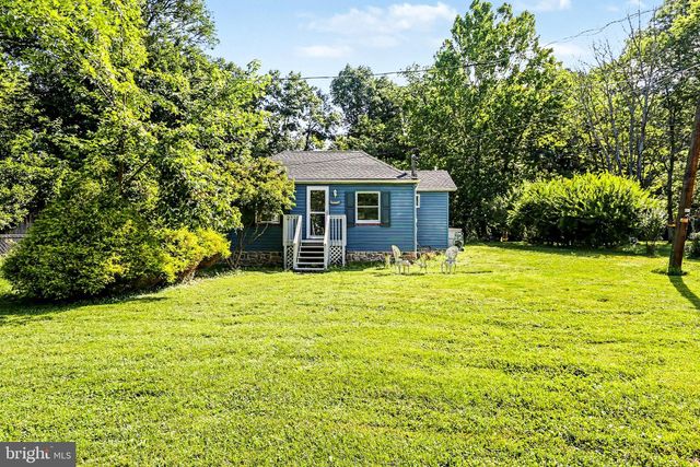 3613 LISBURN RD, Mechanicsburg, PA 17055
