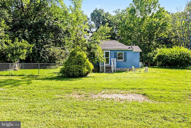 3613 LISBURN RD, Mechanicsburg, PA 17055