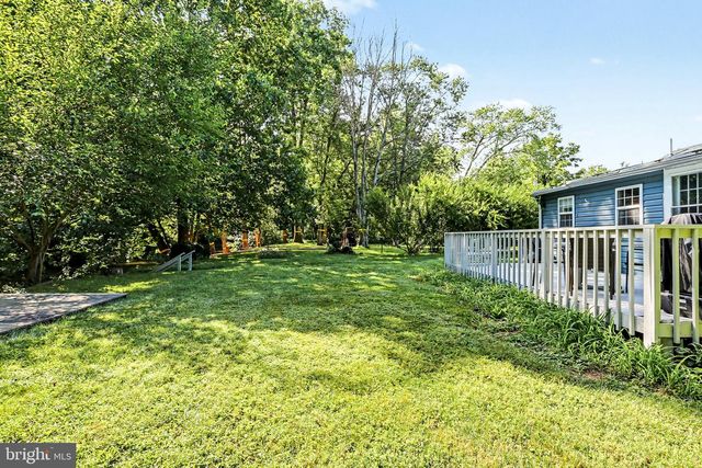 3613 LISBURN RD, Mechanicsburg, PA 17055