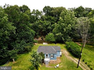3613 LISBURN RD, Mechanicsburg, PA 17055
