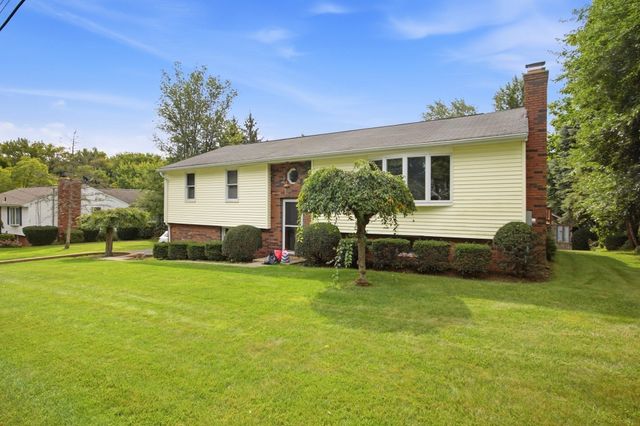 12 Kensington Ave, East Longmeadow, MA 01028