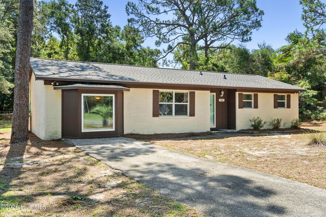 4782 Oakview Drive SE, Southport, NC 28461