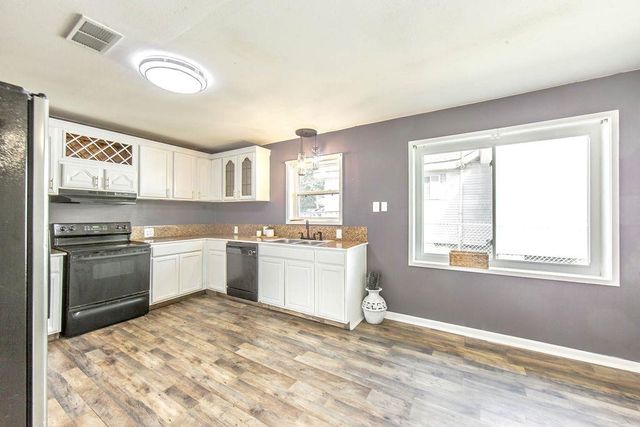 300 Philosopher Street, Napoleonville, LA 70390