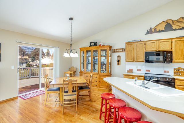 3918 S Rebecca Ln, Spokane, WA 99223