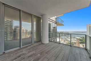 851 NE 1st Ave 3712, Miami, FL 33132