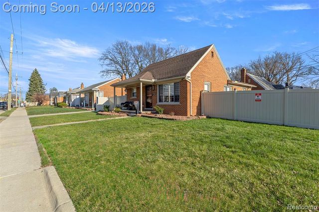 24161 Oxford Street, Dearborn, MI 48124