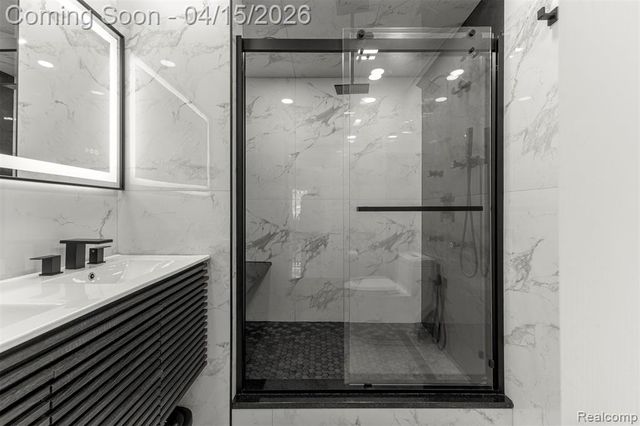 24161 Oxford Street, Dearborn, MI 48124