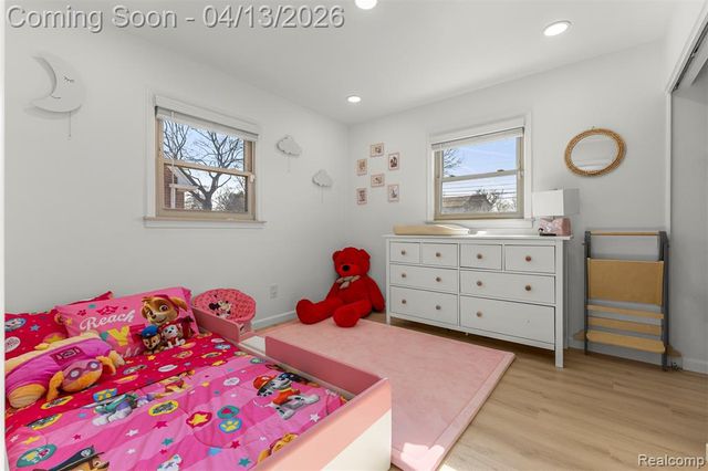 24161 Oxford Street, Dearborn, MI 48124