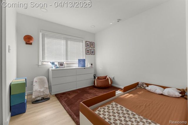 24161 Oxford Street, Dearborn, MI 48124