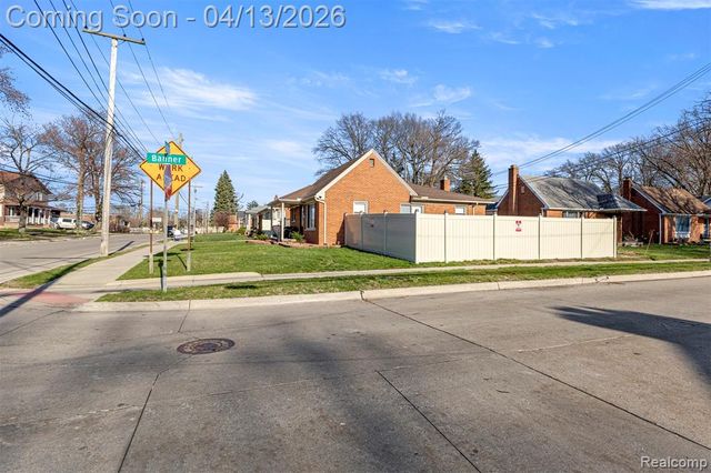 24161 Oxford Street, Dearborn, MI 48124