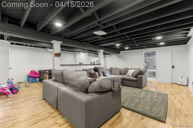 24161 Oxford Street, Dearborn, MI 48124