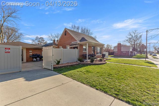 24161 Oxford Street, Dearborn, MI 48124