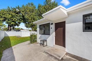 1911 NW 30th Street 3, Miami, FL 33142