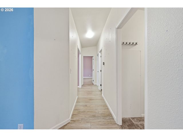 1475 Green Acres Rd 150, Eugene, OR 97408