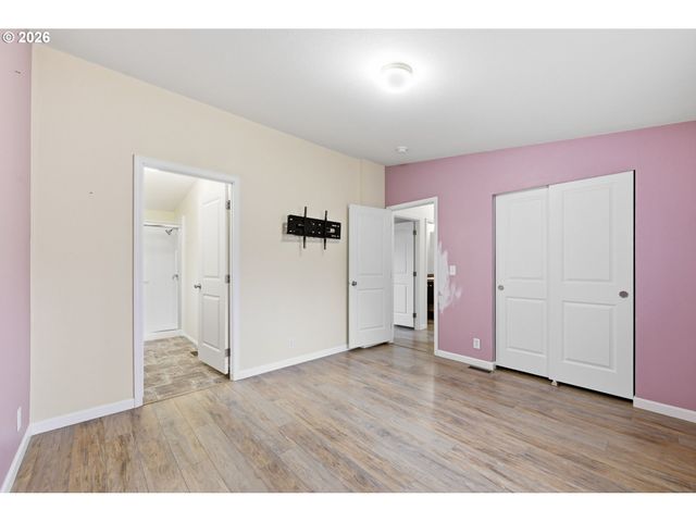 1475 Green Acres Rd 150, Eugene, OR 97408