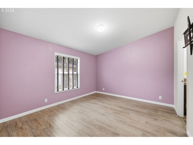 1475 Green Acres Rd 150, Eugene, OR 97408