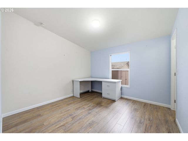 1475 Green Acres Rd 150, Eugene, OR 97408