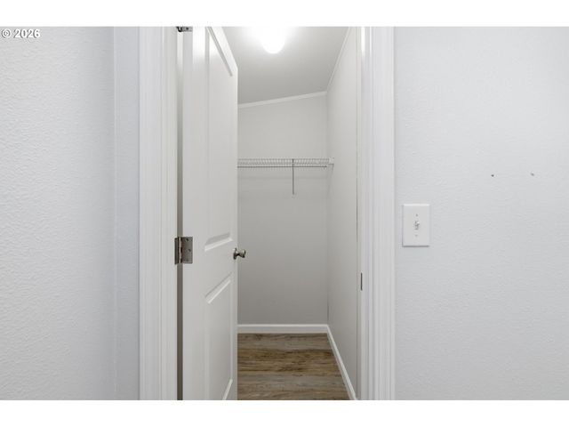 1475 Green Acres Rd 150, Eugene, OR 97408