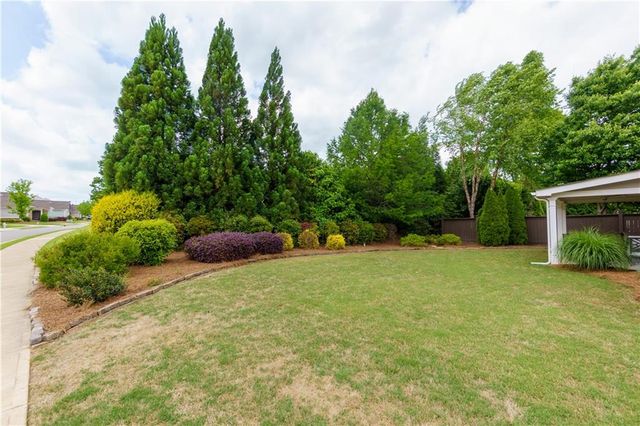 136 Wood Hollow Drive, Woodstock, GA 30188