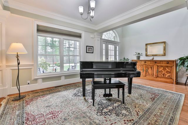 45 Wildwood Drive, Brookline, NH 03033