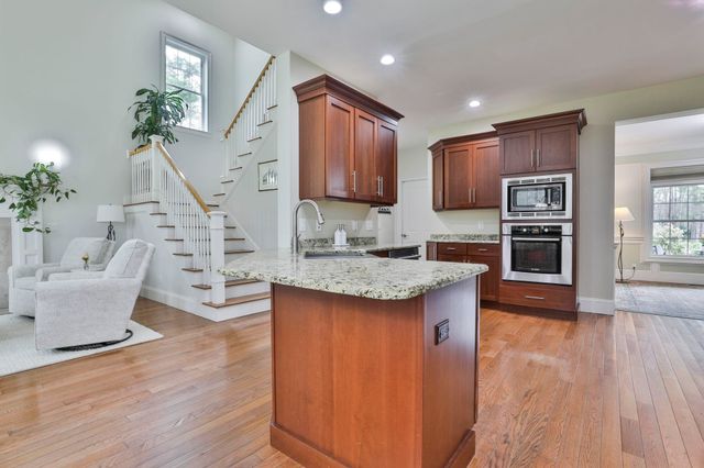 45 Wildwood Drive, Brookline, NH 03033