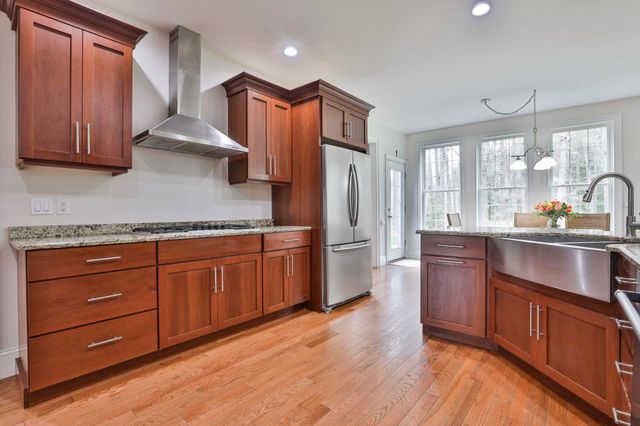 45 Wildwood Drive, Brookline, NH 03033
