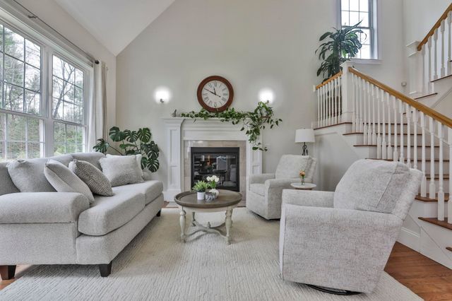 45 Wildwood Drive, Brookline, NH 03033