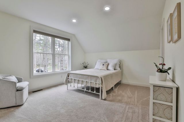 45 Wildwood Drive, Brookline, NH 03033